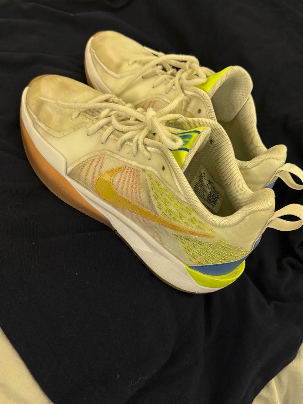 Nike Sabrina 2 SE GS Hesi Hitter Kids Youth size 6.5